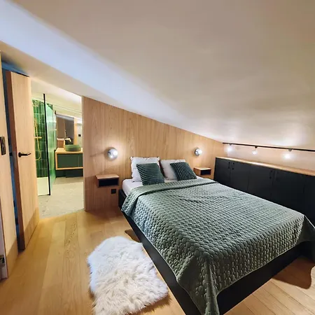 - Valset - App 8-10 Pers - Renovation Totale 2024 *