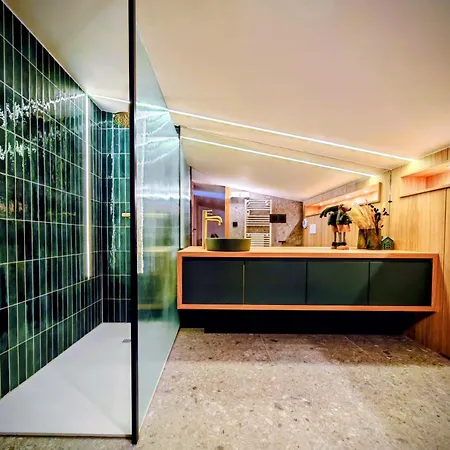 - Valset - App 8-10 Pers - Renovation Totale 2024 Апартаменти *