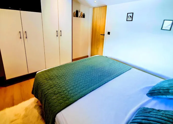 - Valset - App 8-10 Pers - Renovation Totale 2024 *